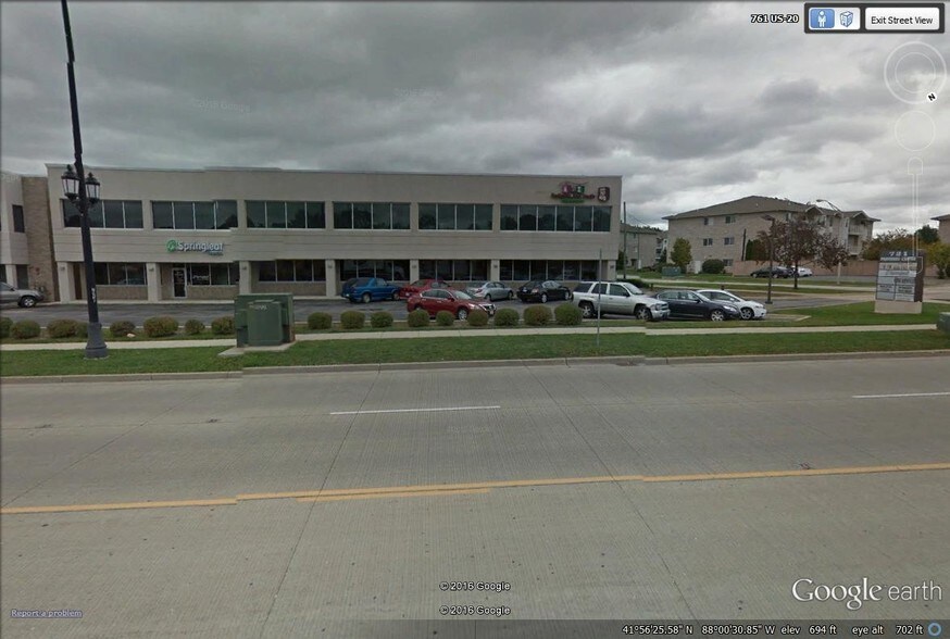 More Photos Of 721 Lake St, Addison Office For Lease