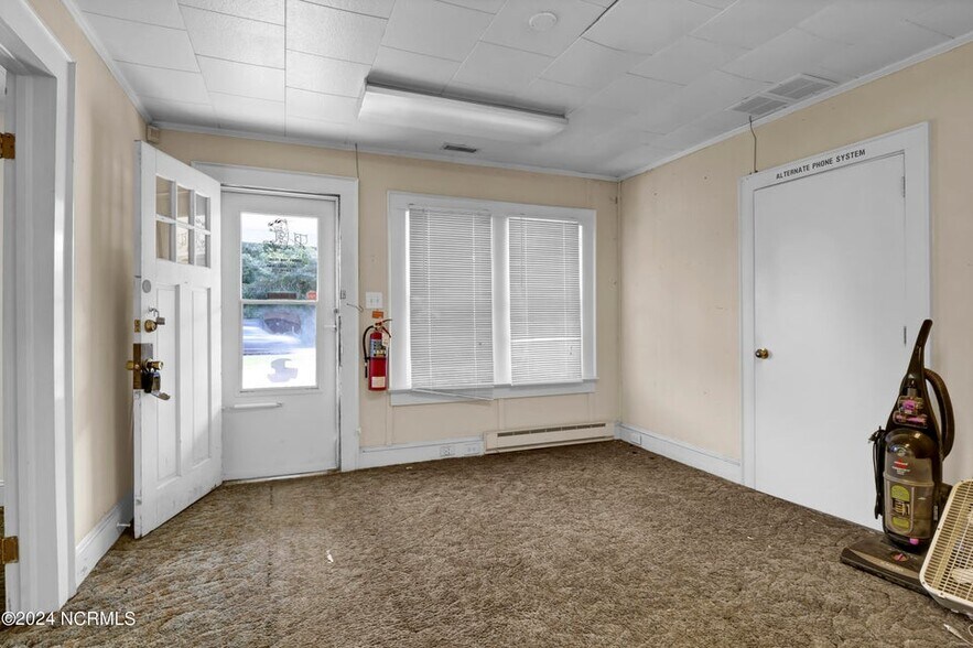 More Photos Of 5011 Wrightsville Ave, Wilmington Office For Sale