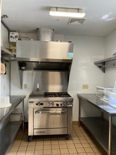 More Photos Of 220 Danville Corner Rd, Auburn Assisted Living For Lease