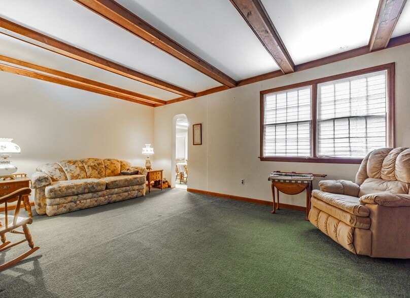 More Photos Of 90 Peters Ln, Blackwood Specialty For Sale