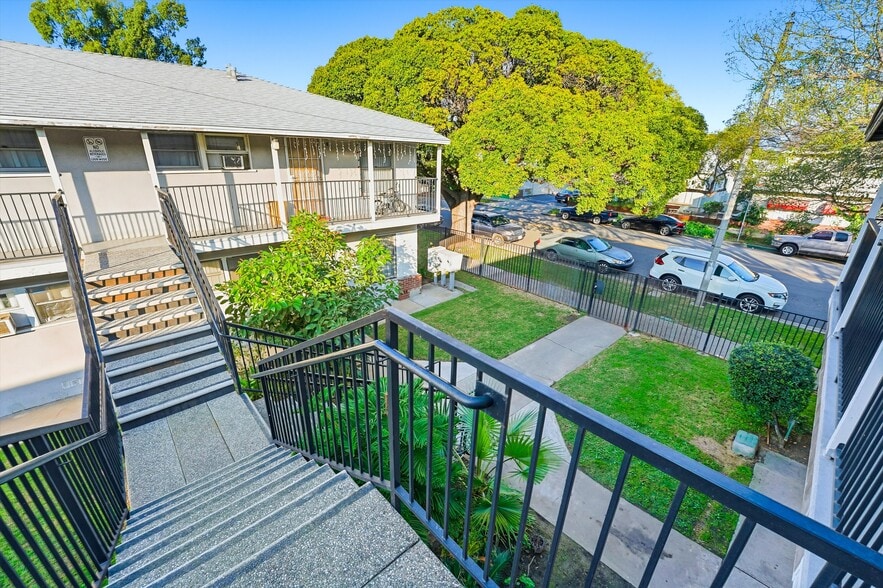 More Photos Of 116 S Orange Ave, Santa Ana Apartments For Sale