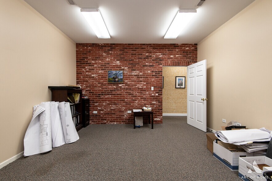 More Photos Of 1021 Maryland Ave, Dolton Manufacturing For Sale