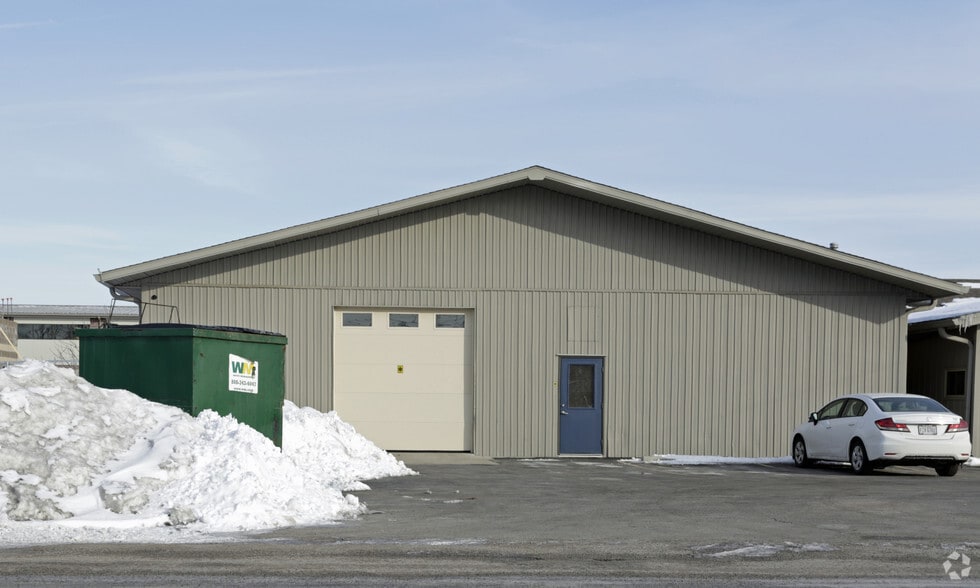 More Photos Of 203-205 W Sophia St, Maumee Warehouse For Lease