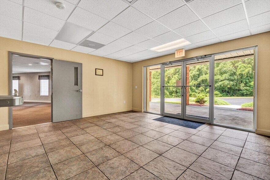 More Photos Of 180 Amt Tech Dr, Rocky Mount Medical For Sale
