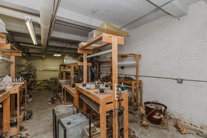 More Photos Of 920 Millington St, Winfield Storefront Retail Office For Sale