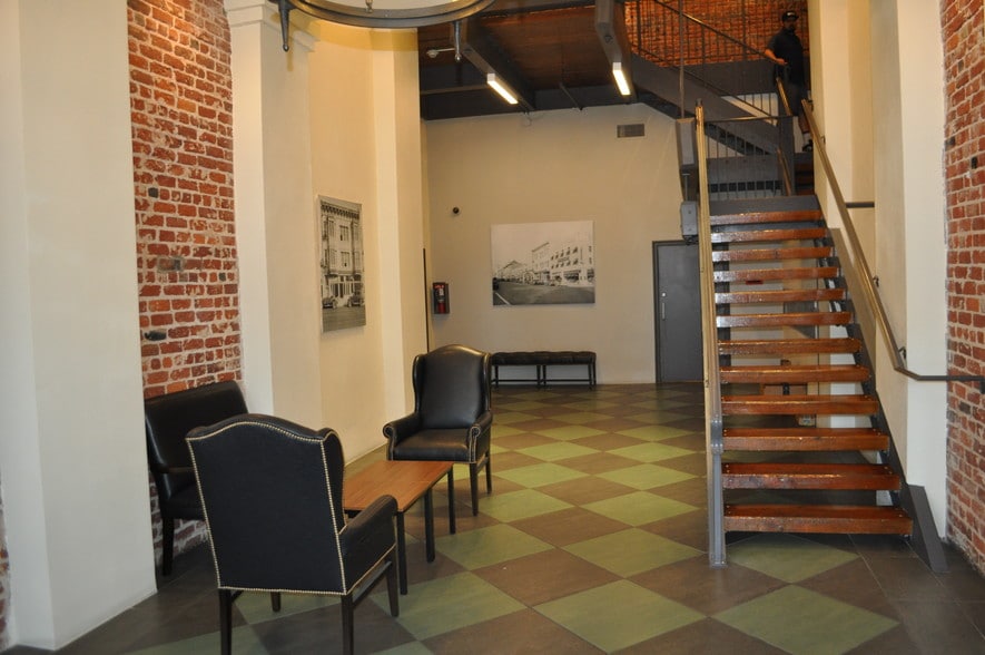 More Photos Of 87 E Green St, Pasadena Loft Creative Space For Lease