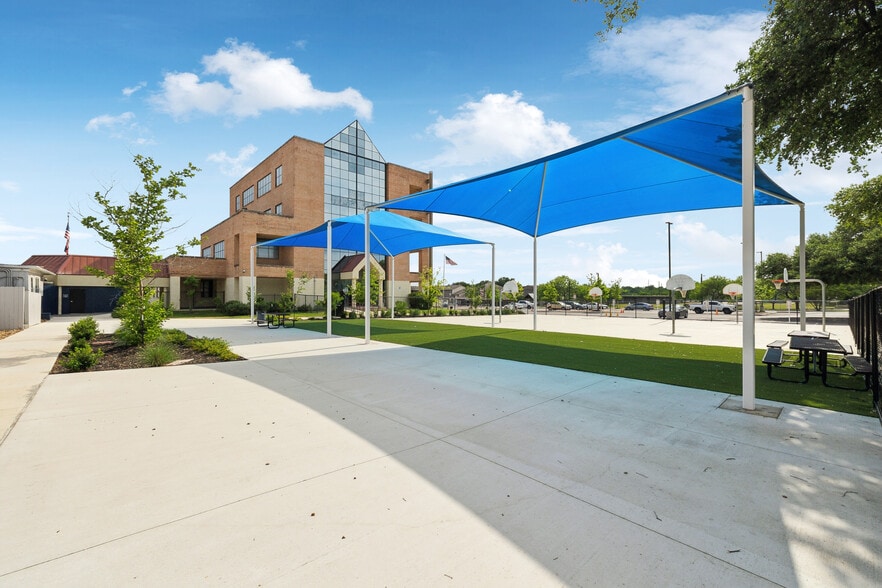 More Photos Of 1826 Basse Rd, San Antonio Schools For Sale