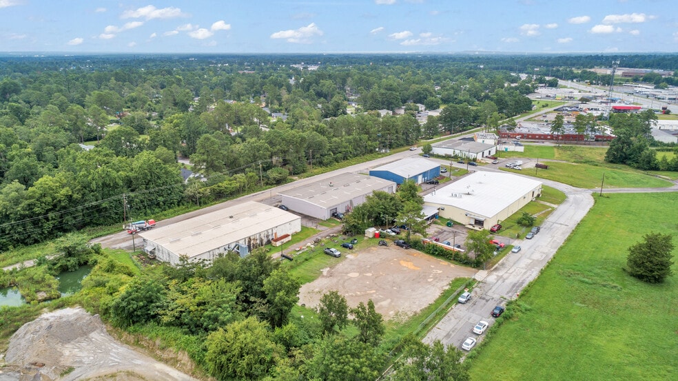 More Photos Of 1827 Killingsworth Rd, Augusta Warehouse For Lease