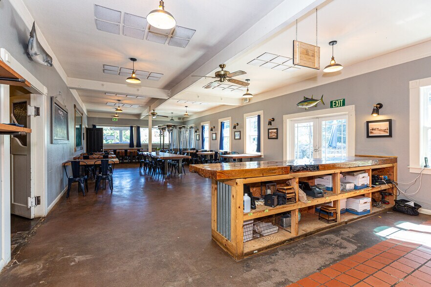 More Photos Of 26955 State Route 1, Tomales Storefront Retail Residential For Lease