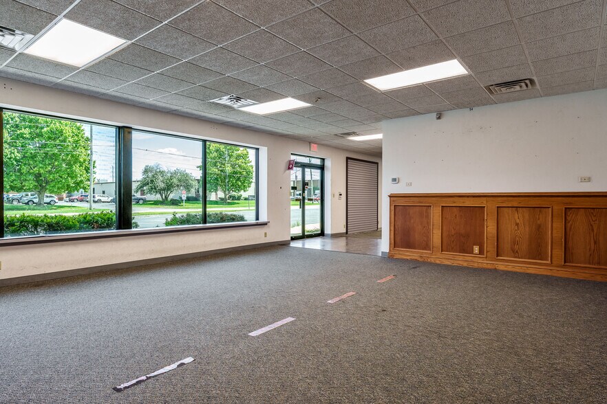 More Photos Of 6212 Material Ave, Loves Park Warehouse For Sale
