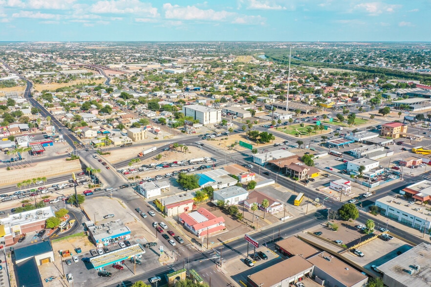 More Photos Of 1019 San Bernardo Ave, Laredo Office For Sale