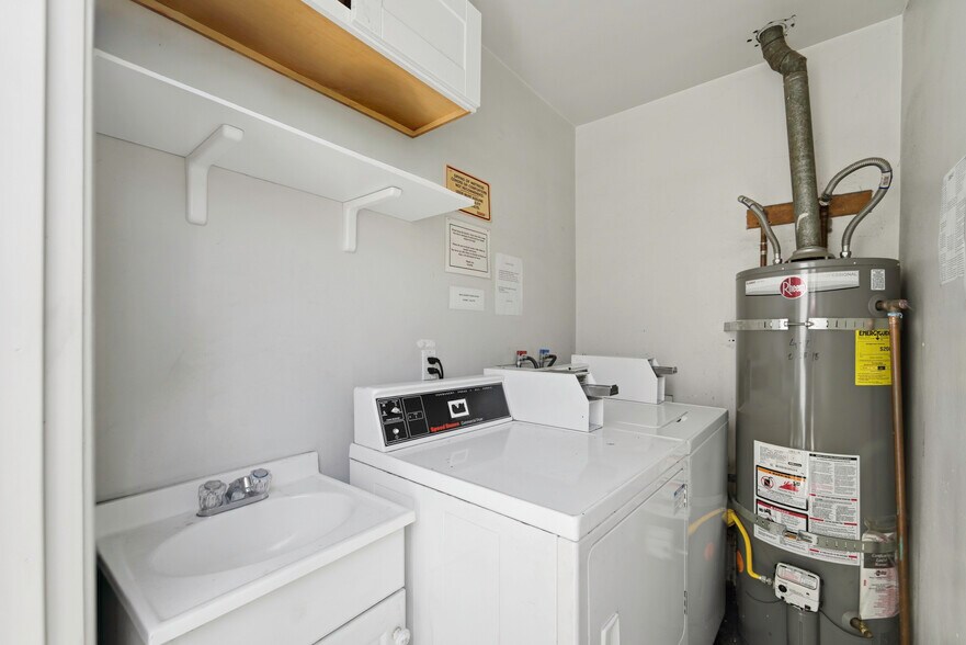 More Photos Of 10958 Venice Blvd, Culver City Apartments For Sale