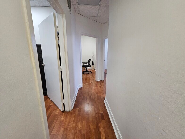 More Photos Of 12550 Biscayne Blvd, North Miami Medical For Sale