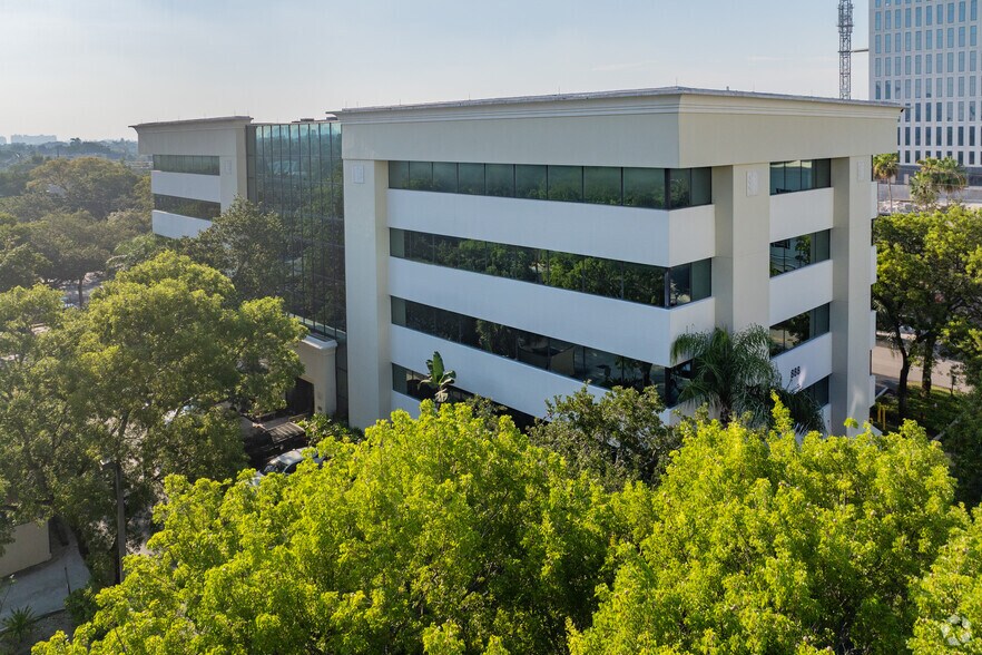 More Photos Of 888 SE 3rd Ave, Fort Lauderdale Loft Creative Space For Lease