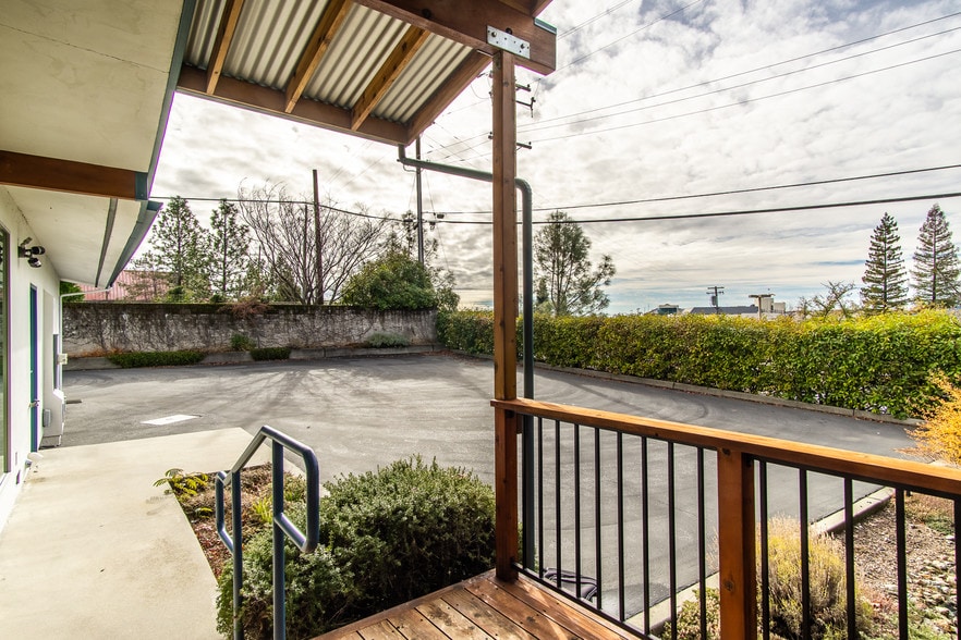 More Photos Of 111 Margaret Ln, Grass Valley Office For Sale