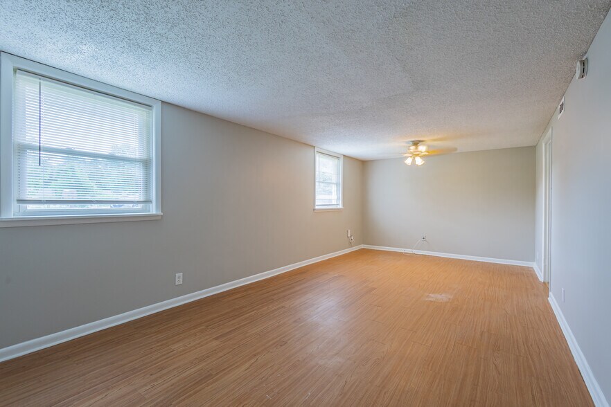 More Photos Of 4299 Sweden Dr, Hermitage Multifamily For Sale