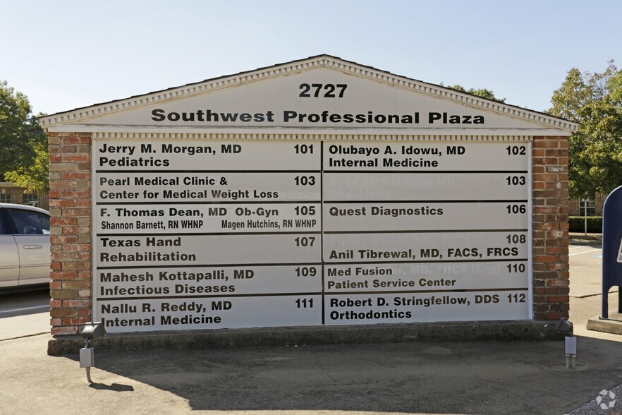 More Photos Of 2727 Bolton Boone Dr, DeSoto Medical For Lease