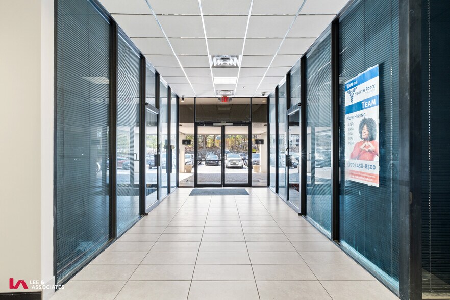 More Photos Of 3301 Buckeye Rd, Atlanta Office For Lease