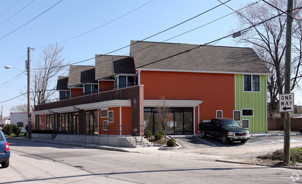 Primary Photo Of 427 S College Ave, Indianapolis Apartments For Lease