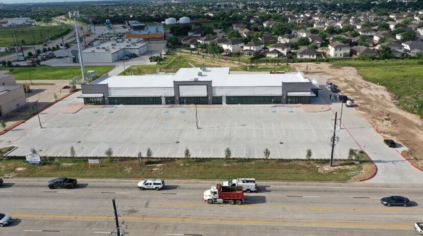 More Photos Of 20611 Farm to Market Road 529, Katy Storefront For Lease