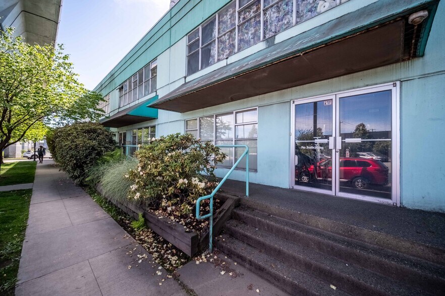 More Photos Of 8713-8793 Cambie St, Vancouver Warehouse For Lease
