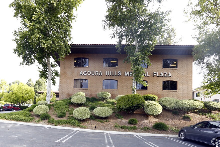 Primary Photo Of 29525 Canwood St, Agoura Hills Medical For Lease