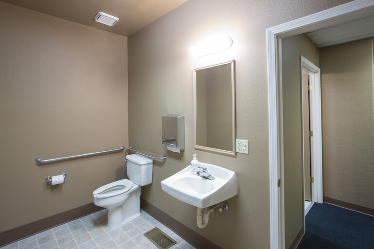 More Photos Of 1215 Plumas St, Yuba City Medical For Lease
