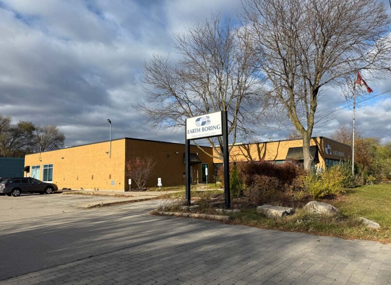 Primary Photo Of 1775 N Sheridan Way, Mississauga Office For Lease
