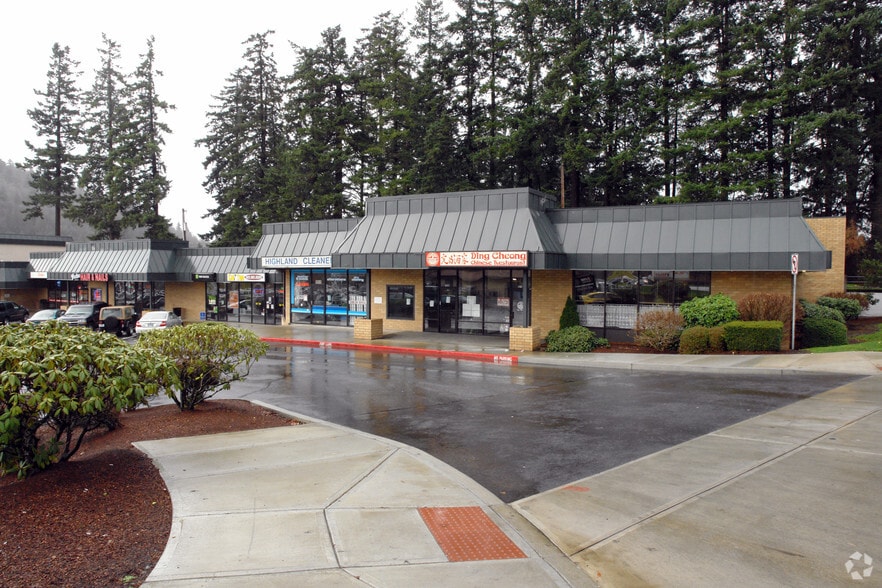 More Photos Of 901-999 SW Highland Dr, Gresham General Retail For Lease