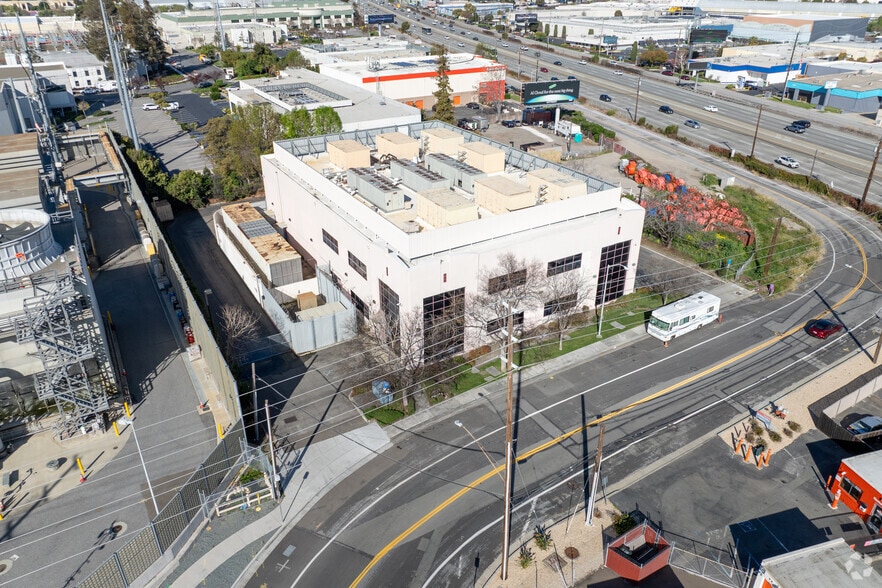 More Photos Of 870 Duane Ave, Santa Clara Industrial For Sale