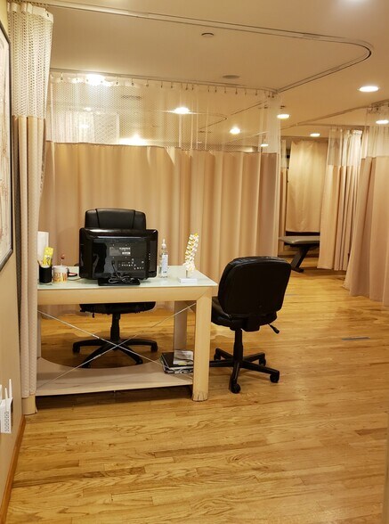 More Photos Of 615 Main Ave, Passaic Office For Sale