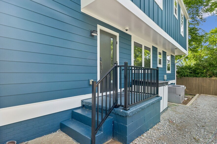 More Photos Of 2831 Azalea Pl, Nashville Office Residential For Lease