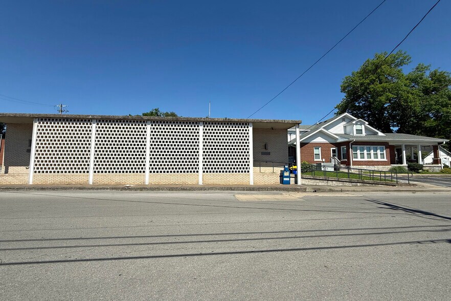 Primary Photo Of 103 N High St, Franklin Office Residential For Sale