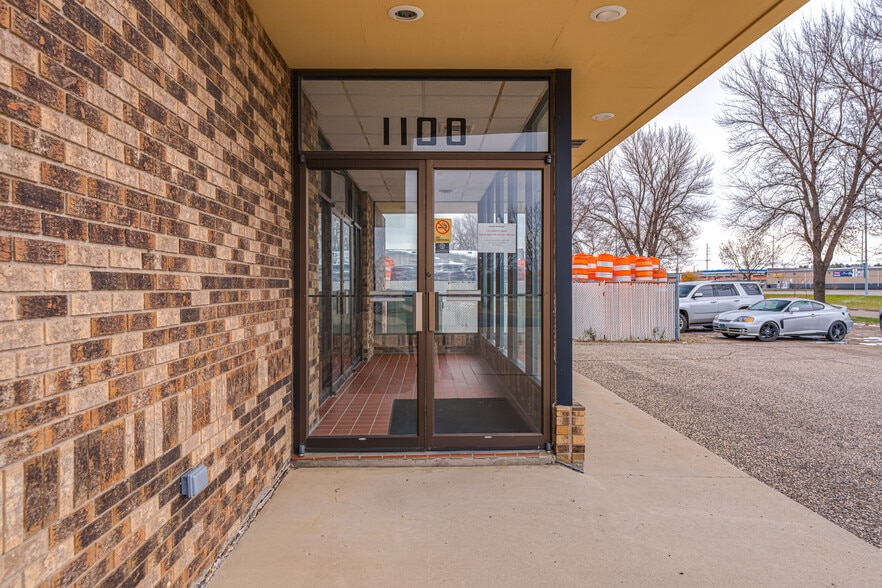 More Photos Of 1100 Basin Ave, Bismarck Flex For Sale