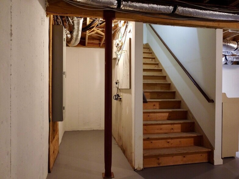 More Photos Of 3218 Mill St, Covington Medical For Sale