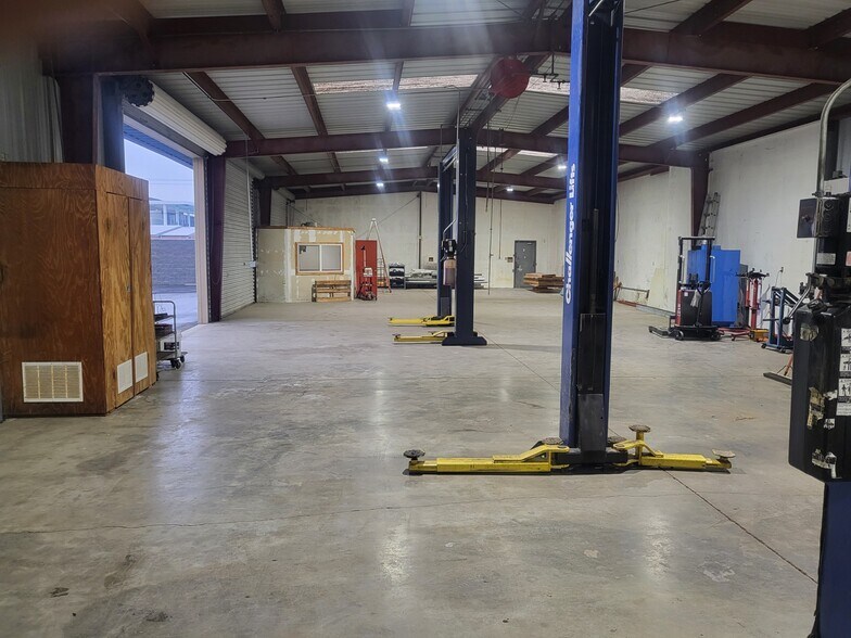 More Photos Of 469 Moffat Blvd, Manteca Warehouse For Lease
