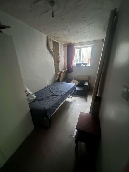 More Photos Of 12 St Chads Rd, Blackpool Hotel For Sale