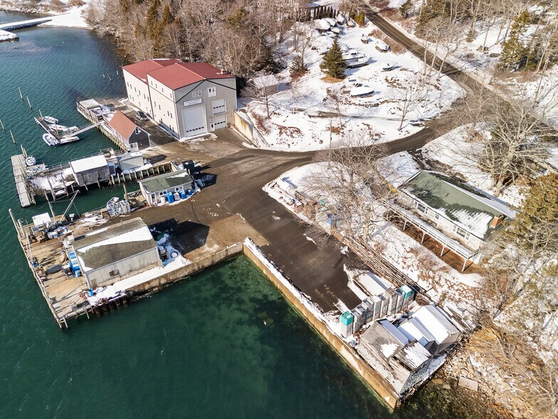 More Photos Of 6 Boatyard Rd, Tenants Harbor Marina For Sale