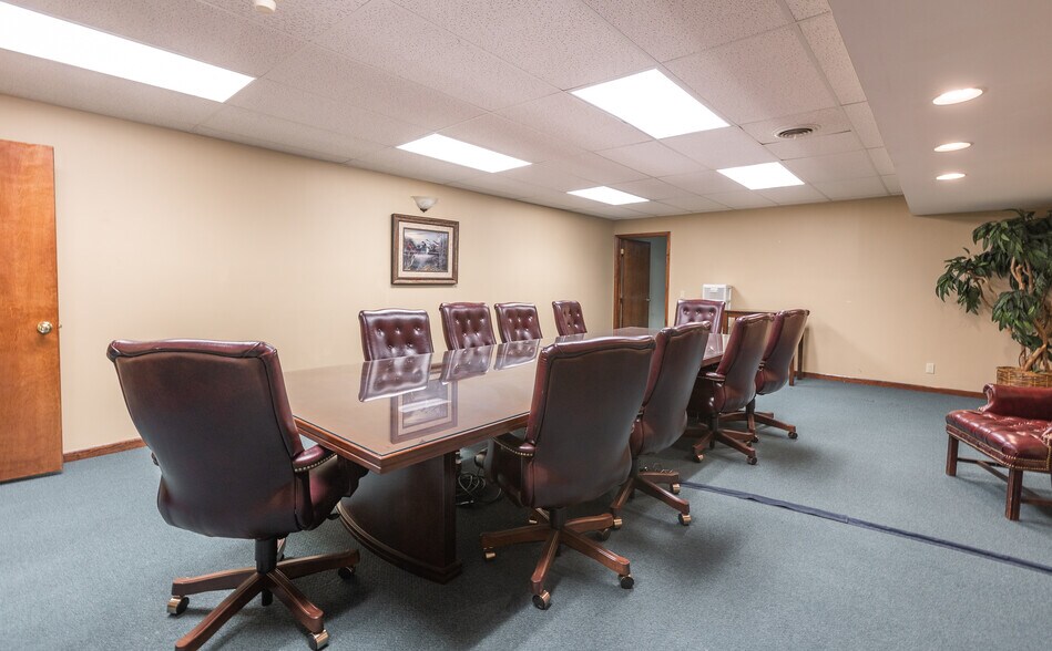 More Photos Of 216 W 2nd St, Dixon Bank For Sale