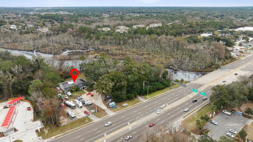 More Photos Of 8463 Beach Blvd, Jacksonville Freestanding For Lease