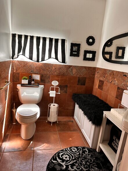 More Photos Of 3755 Taylor Rd, Loomis Freestanding For Sale