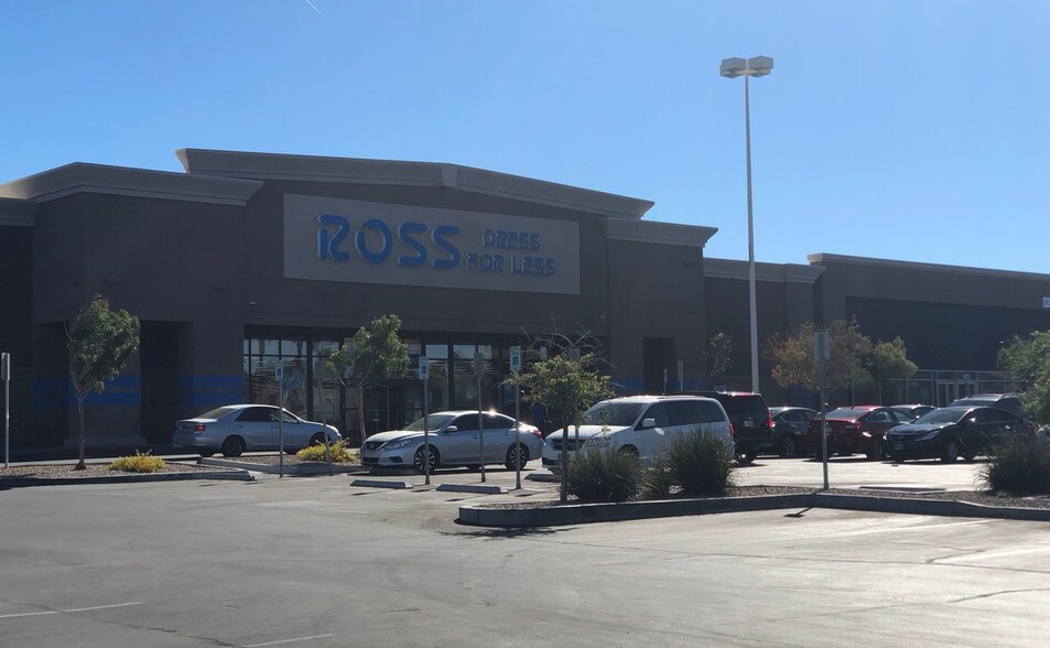 More Photos Of 1515-1711 W Craig Rd, North Las Vegas Unknown For Lease