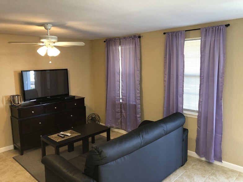 More Photos Of 5202 County Road 469, Brazoria Apartments For Sale