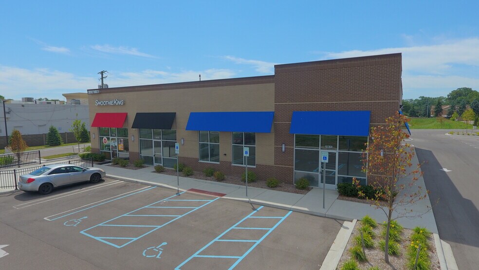 More Photos Of 29597-29613 7 Mile Rd, Livonia Freestanding For Lease