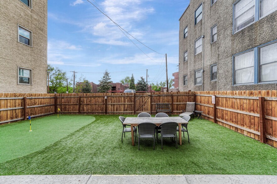 More Photos Of 6 Boulder Crescent St, Colorado Springs Hotel For Sale