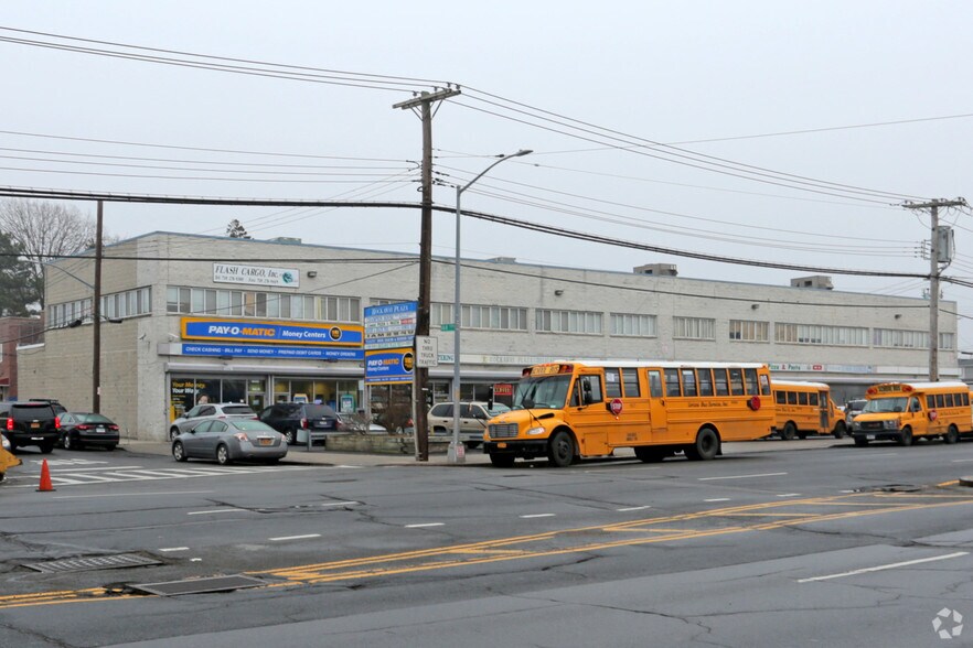 More Photos Of 160-39-160-61 Rockaway Blvd, Jamaica Storefront Retail Office For Lease