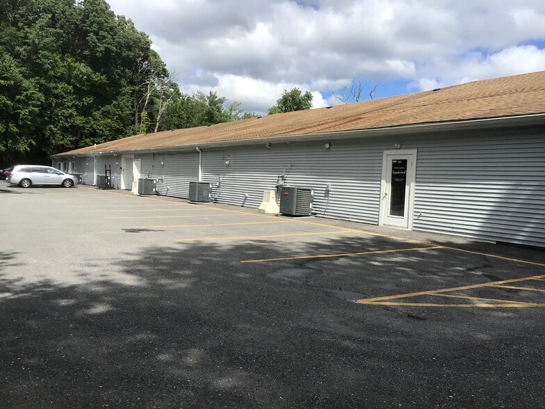 More Photos Of 64 Worcester Providence Tpke, Sutton Storefront Retail Office For Lease