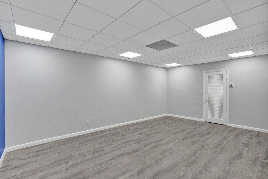 More Photos Of 2419 Hollywood Blvd, Hollywood Medical For Lease