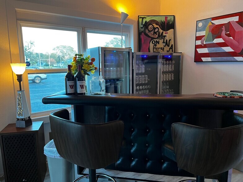 More Photos Of 4235 Central Ave, Saint Petersburg Loft Creative Space For Sale