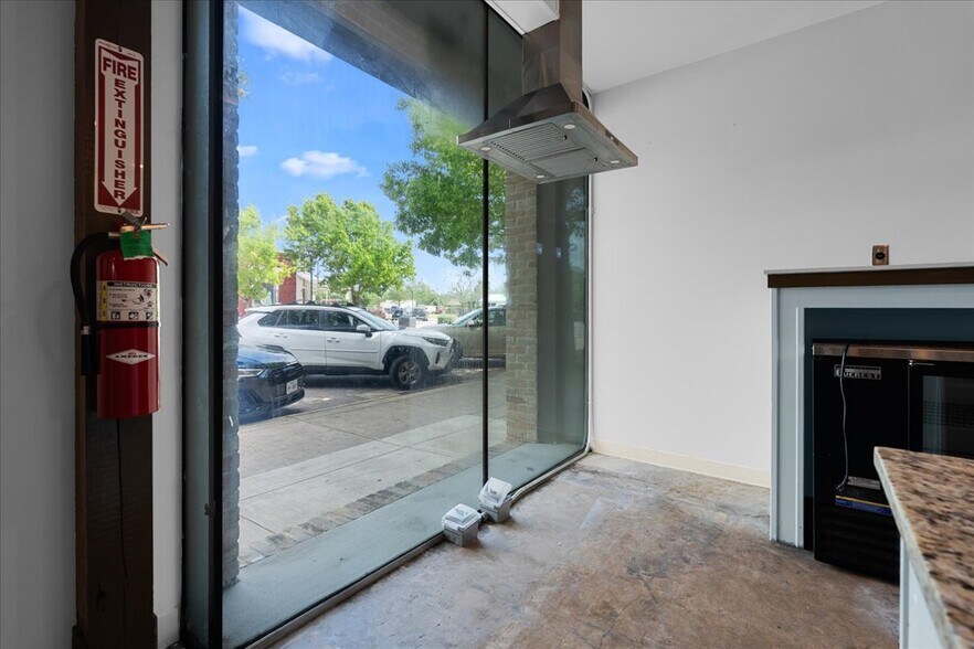 More Photos Of 117 East St, Hutto Loft Creative Space For Sale